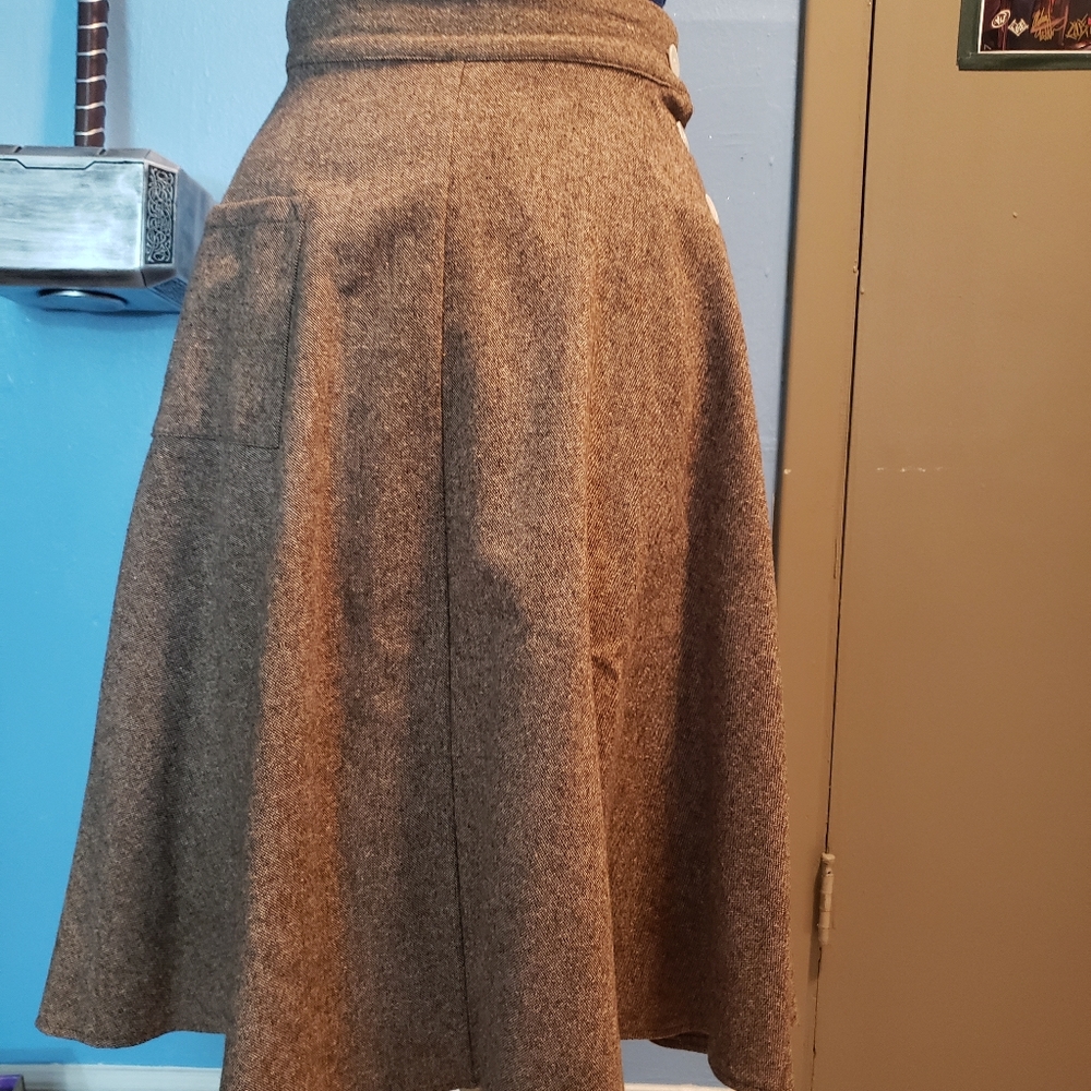 The House of Foxy Whirlaway skirt